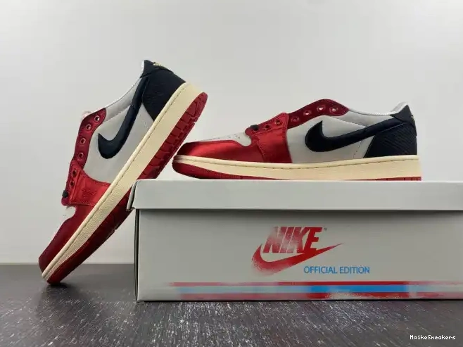 MaikeSneakers x Trophy FN0432-100 Air Away Jordan Room OG 1 Low 0421